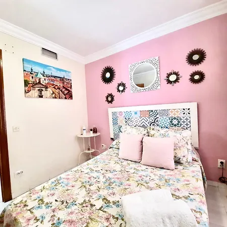 Budget And Cute With Balcony Center Sevilla