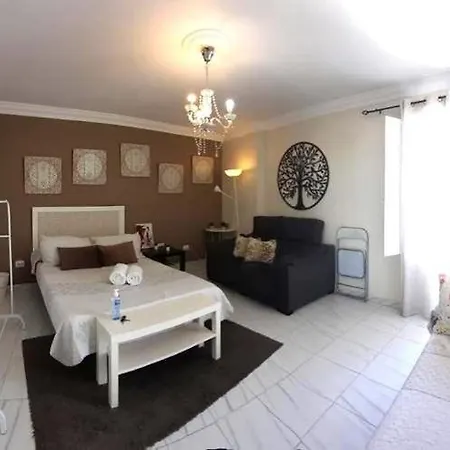 Budget And Cute With Balcony Center * Sevilla
