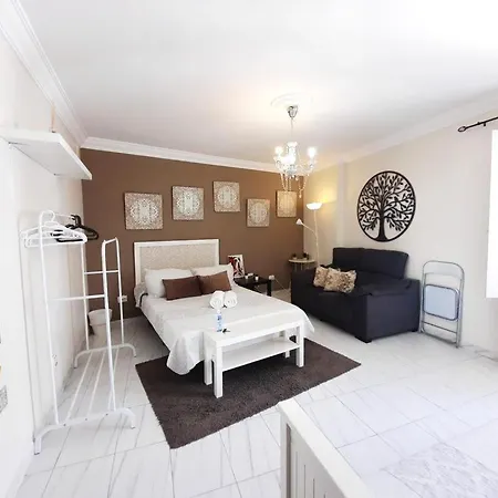Budget And Cute With Balcony Center * Sevilla