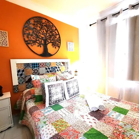 Budget And Cute With Balcony Center Apartman *