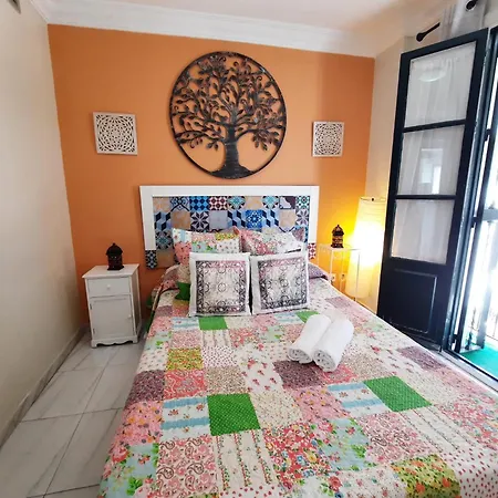 Budget And Cute With Balcony Center Apartman *